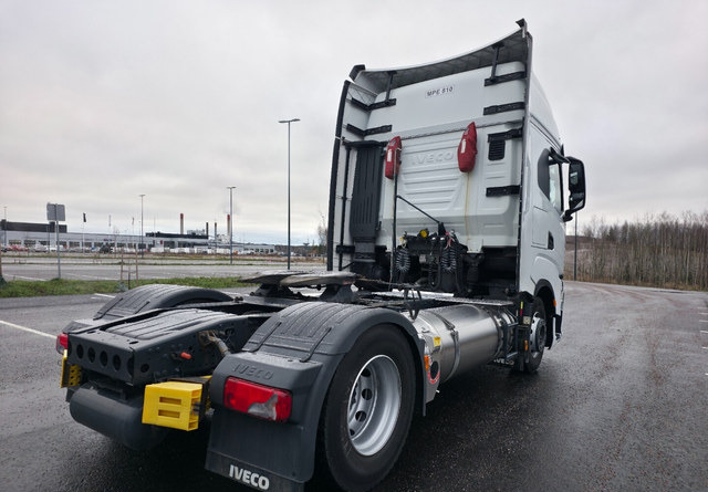 IvecoS-Way 460 4x2 LNG / LBG - Tegljač: slika 4 IvecoS-Way 460 4x2 LNG / LBG - Tegljač: slika 4