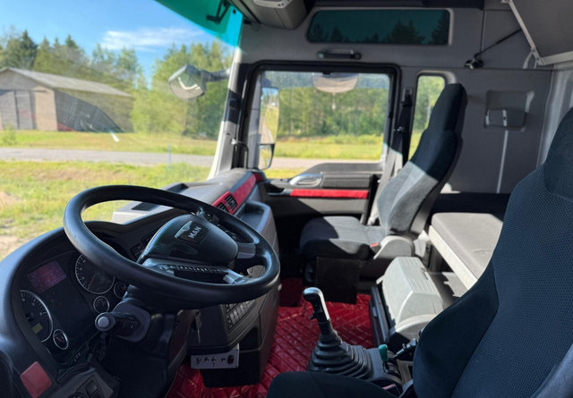 Tegljač MANTGX 28.540 6x2: slika 13 Tegljač MANTGX 28.540 6x2: slika 13