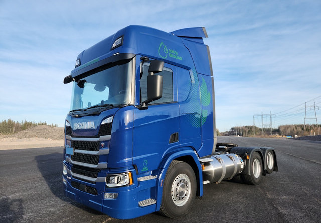 ScaniaR410 LNG / LBG 6x2 - Tegljač: slika 1 ScaniaR410 LNG / LBG 6x2 - Tegljač: slika 1