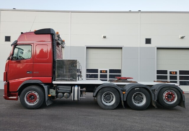 Volvo FH16 600 8x4 - Tegljač: slika 2 Volvo FH16 600 8x4 - Tegljač: slika 2