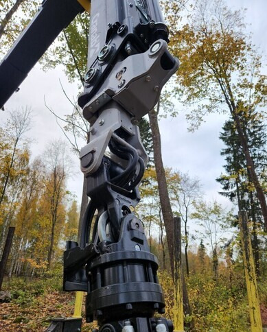 Šumarski traktor, Šumska prikolica ValtraN123 + Kronos 140 4WDM + Cranab FC8: slika 14 Šumarski traktor, Šumska prikolica ValtraN123 + Kronos 140 4WDM + Cranab FC8: slika 14