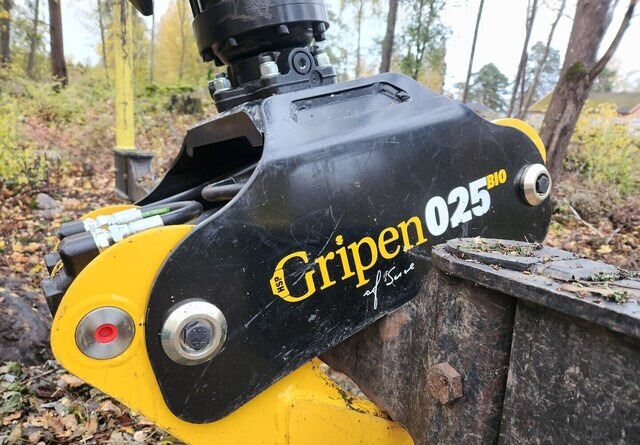 Šumarski traktor, Šumska prikolica ValtraN123 + Kronos 140 4WDM + Cranab FC8: slika 15 Šumarski traktor, Šumska prikolica ValtraN123 + Kronos 140 4WDM + Cranab FC8: slika 15