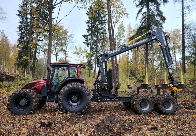 ValtraN123 + Kronos 140 4WDM + Cranab FC8 - Šumarski traktor, Šumska prikolica: slika 2 ValtraN123 + Kronos 140 4WDM + Cranab FC8 - Šumarski traktor, Šumska prikolica: slika 2