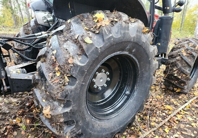 Šumarski traktor, Šumska prikolica ValtraN123 + Kronos 140 4WDM + Cranab FC8: slika 9 Šumarski traktor, Šumska prikolica ValtraN123 + Kronos 140 4WDM + Cranab FC8: slika 9