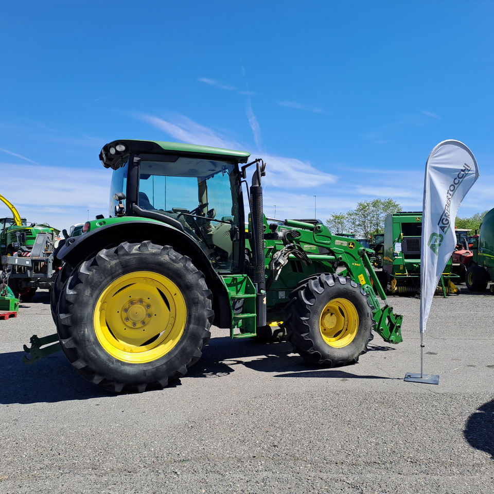 JOHN DEERE 6125R - Traktor: slika 2 JOHN DEERE 6125R - Traktor: slika 2