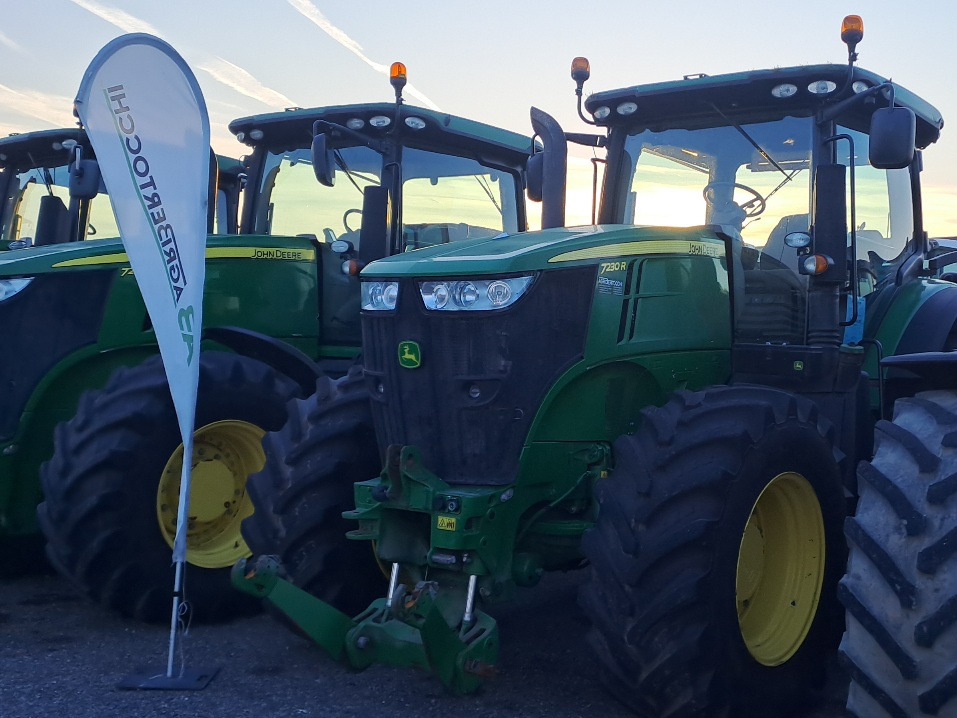 JOHN DEERE 7230R - Traktor: slika 1 JOHN DEERE 7230R - Traktor: slika 1