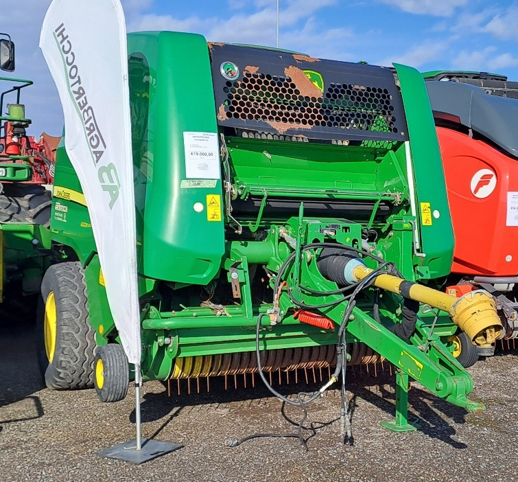 JOHN DEERE 960 - Balirka za okrugle bale: slika 1 JOHN DEERE 960 - Balirka za okrugle bale: slika 1
