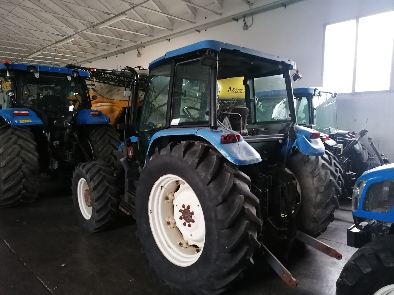 NEW HOLLAND TL 90 - Traktor: slika 4 NEW HOLLAND TL 90 - Traktor: slika 4