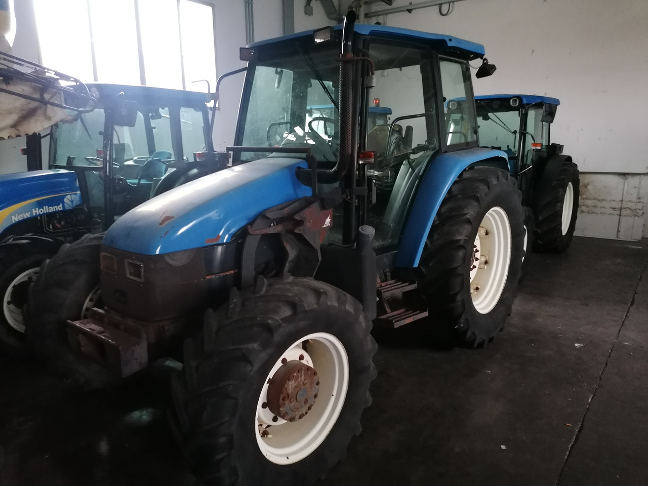 NEW HOLLAND TL 90 - Traktor: slika 3 NEW HOLLAND TL 90 - Traktor: slika 3