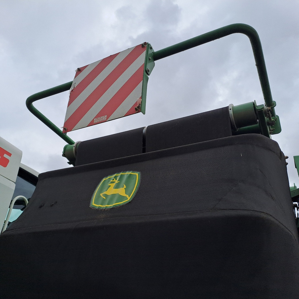 ROTOPRESSA JOHN DEERE 990 - Balirka za okrugle bale: slika 2 ROTOPRESSA JOHN DEERE 990 - Balirka za okrugle bale: slika 2