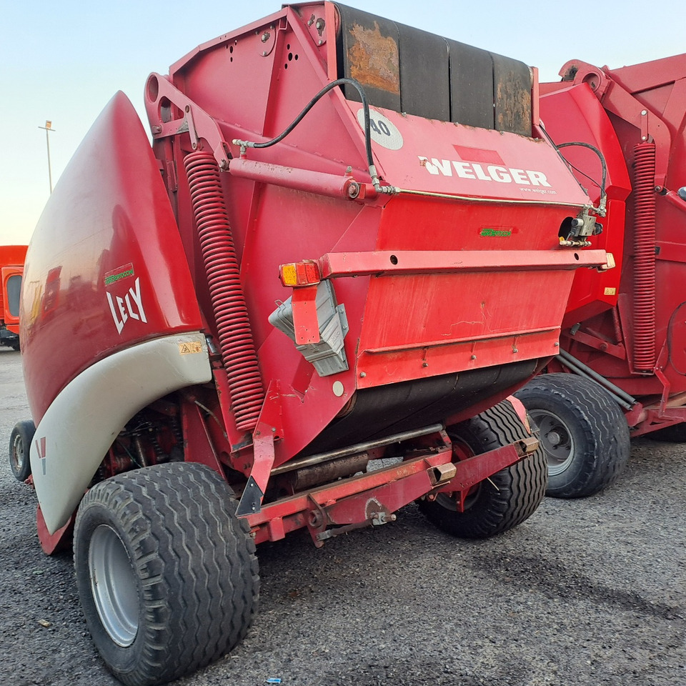 ROTOPRESSA LELY WELGER RP 402 SPECIAL - Balirka za okrugle bale: slika 5 ROTOPRESSA LELY WELGER RP 402 SPECIAL - Balirka za okrugle bale: slika 5