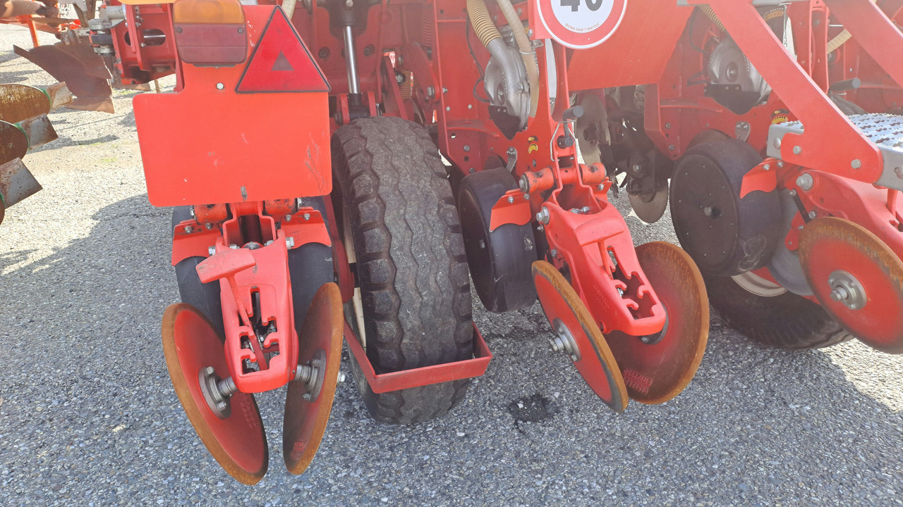 Mašina za preciznu setvu SEMINATRICE DI PRECISIONE GASPARDO RENATA 8 ROWS: slika 6 Mašina za preciznu setvu SEMINATRICE DI PRECISIONE GASPARDO RENATA 8 ROWS: slika 6