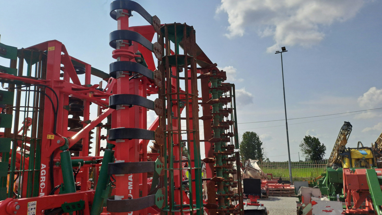 VIBROCOLTIVATORE AGRO-MASZ AUC50 - Drljača: slika 2 VIBROCOLTIVATORE AGRO-MASZ AUC50 - Drljača: slika 2