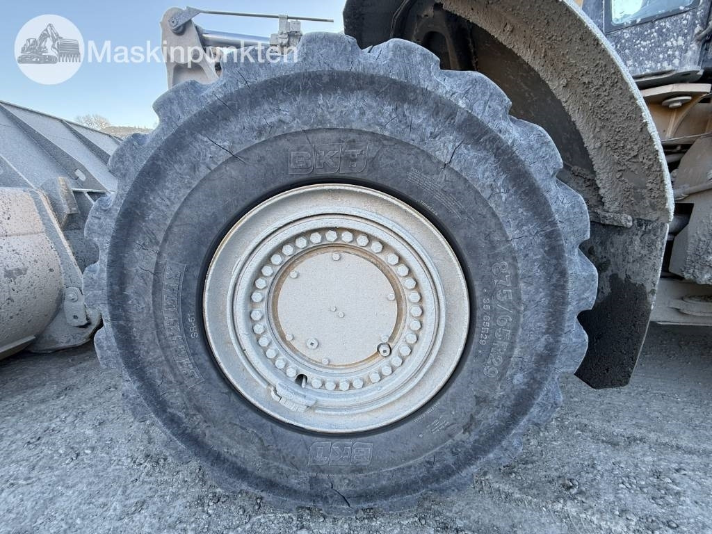 Utovarivač točkaš CAT 982 M: slika 44 Utovarivač točkaš CAT 982 M: slika 44