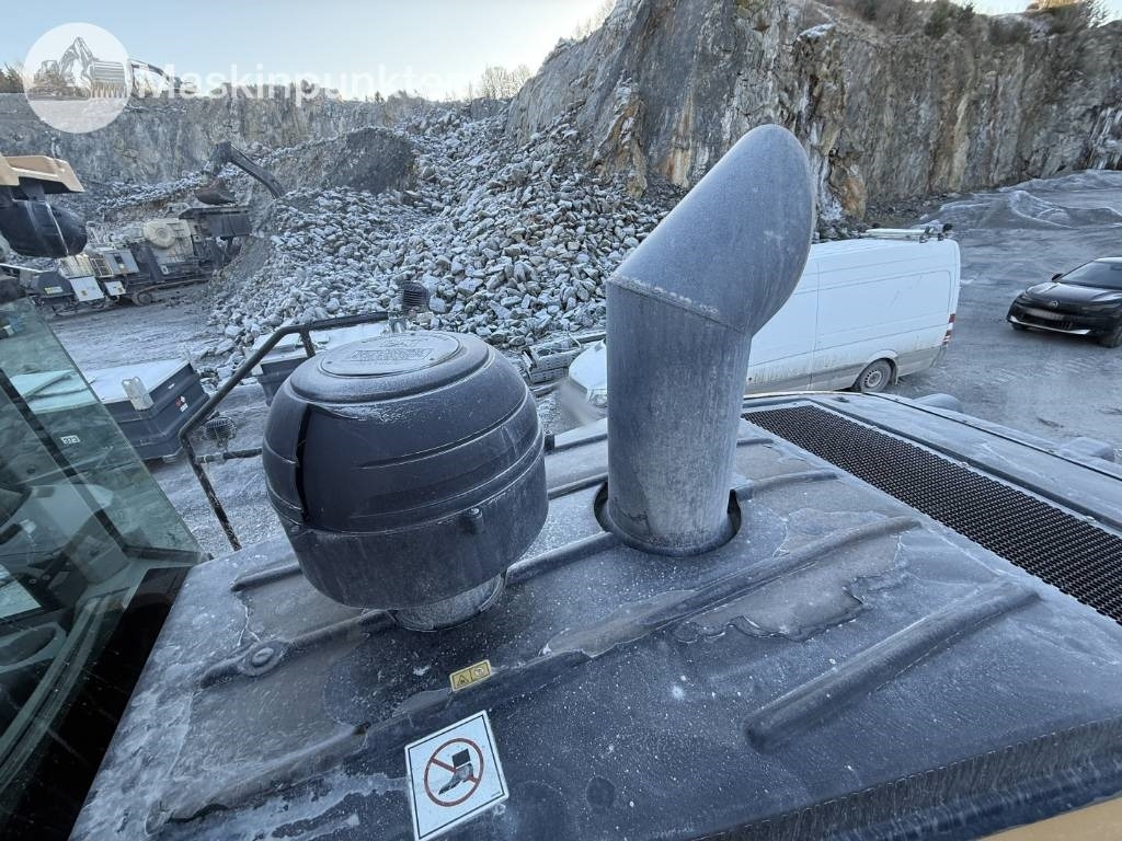 Utovarivač točkaš CAT 982 M: slika 23 Utovarivač točkaš CAT 982 M: slika 23