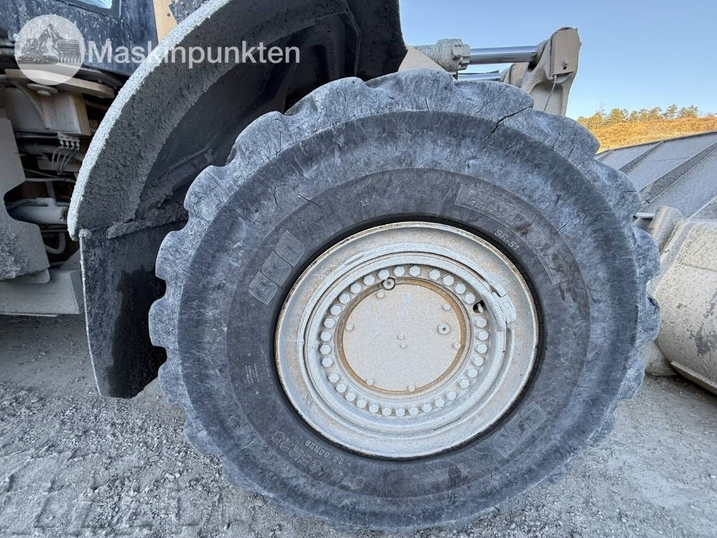 Utovarivač točkaš CAT 982 M: slika 50 Utovarivač točkaš CAT 982 M: slika 50