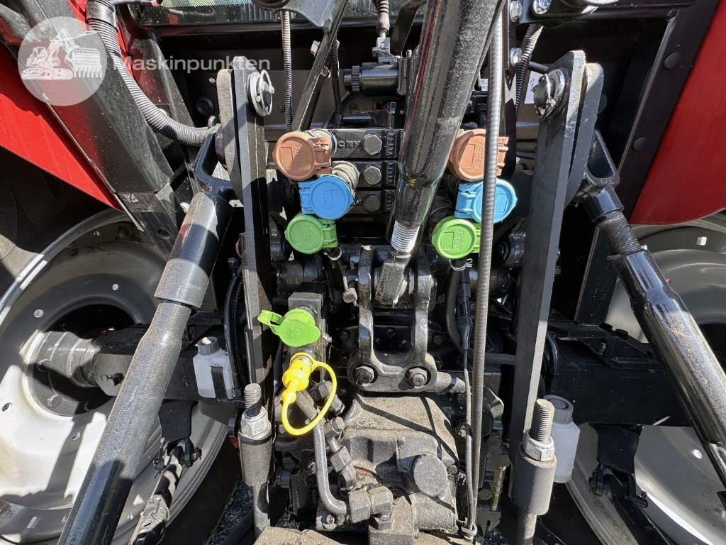 Traktor Case IH Farmall 110 C: slika 23