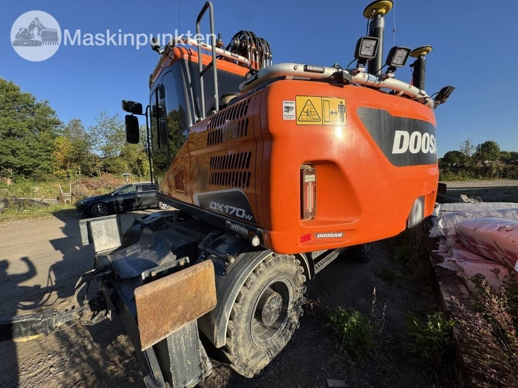 Doosan DX 170 W-5 + Tippvagn + Redskap - Bager točkaš: slika 3 Doosan DX 170 W-5 + Tippvagn + Redskap - Bager točkaš: slika 3