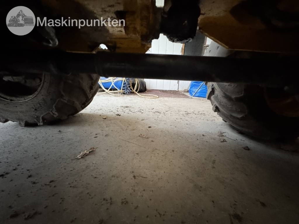 Utovarivač točkaš JCB 403: slika 19