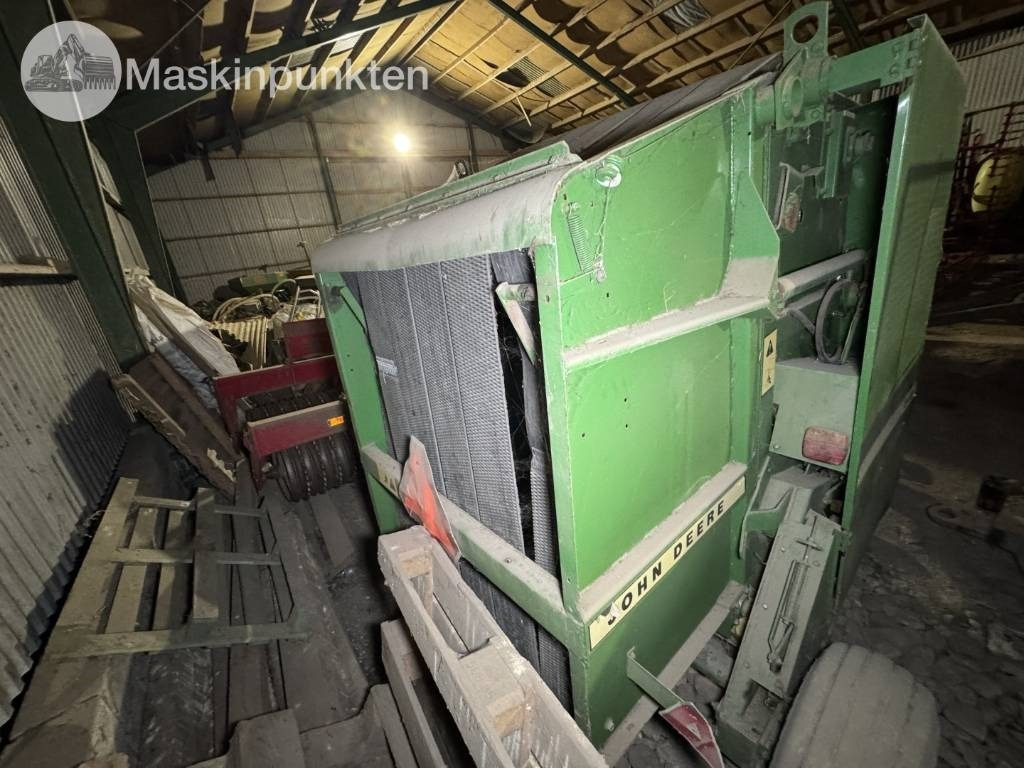 John Deere 545 - Balirka za okrugle bale: slika 2 John Deere 545 - Balirka za okrugle bale: slika 2