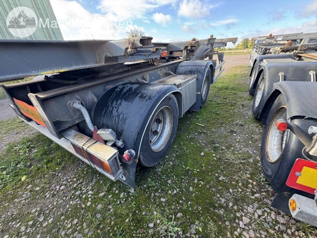 KT Tjörn Linktrailer - Poluprikolica za prevoz kontejnera/ Poluprikolica sa promenjivim sandukom: slika 4 KT Tjörn Linktrailer - Poluprikolica za prevoz kontejnera/ Poluprikolica sa promenjivim sandukom: slika 4
