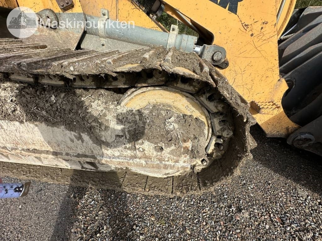 Utovarivač guseničar Liebherr 624: slika 47