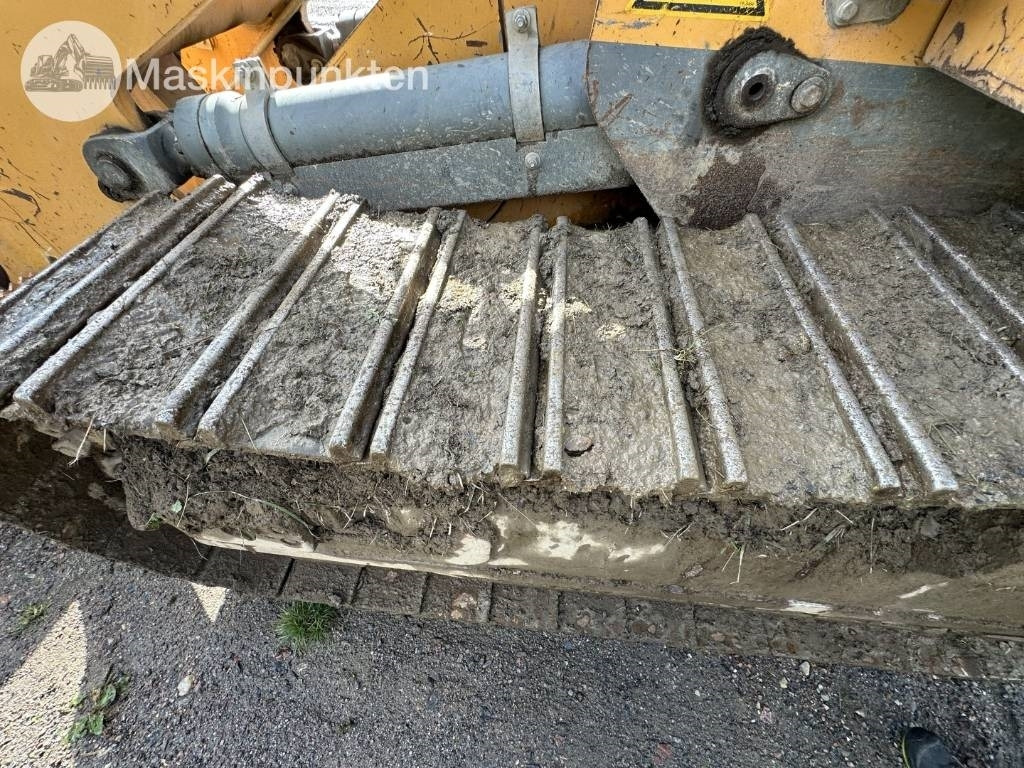 Utovarivač guseničar Liebherr 624: slika 29