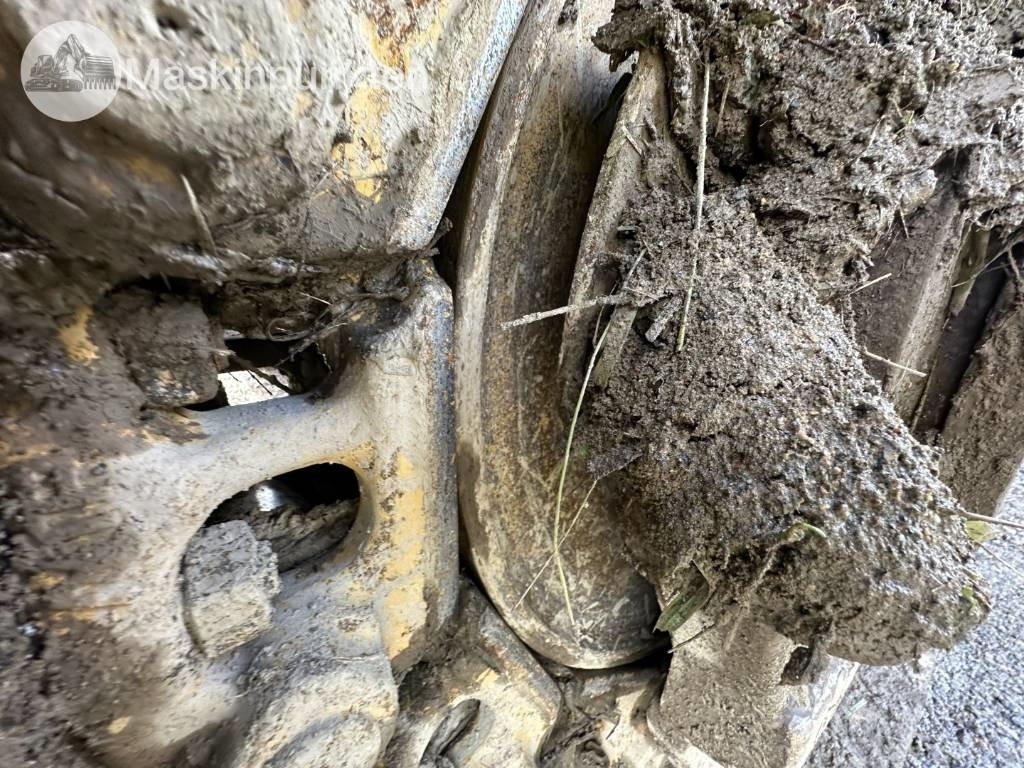 Utovarivač guseničar Liebherr 624: slika 27