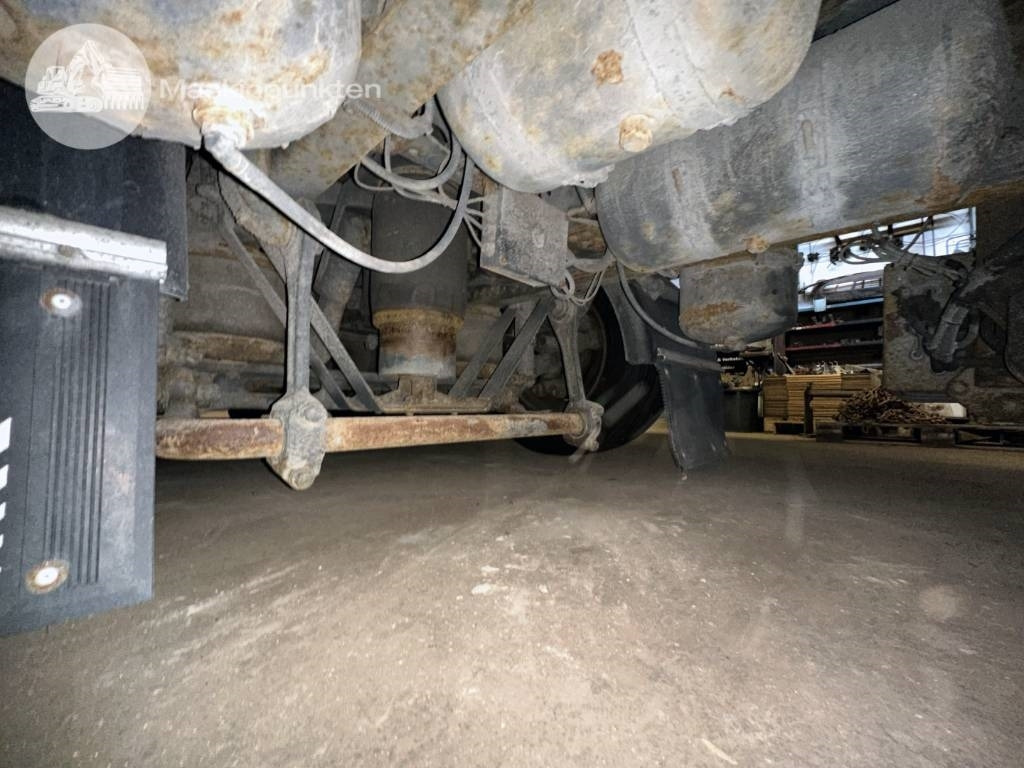 Kamion sa zatvorenim sandukom Mercedes-Benz Actros 2545: slika 41