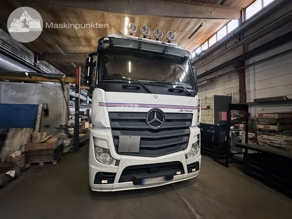 Mercedes-Benz Actros 2545 - Kamion sa zatvorenim sandukom: slika 2 Mercedes-Benz Actros 2545 - Kamion sa zatvorenim sandukom: slika 2