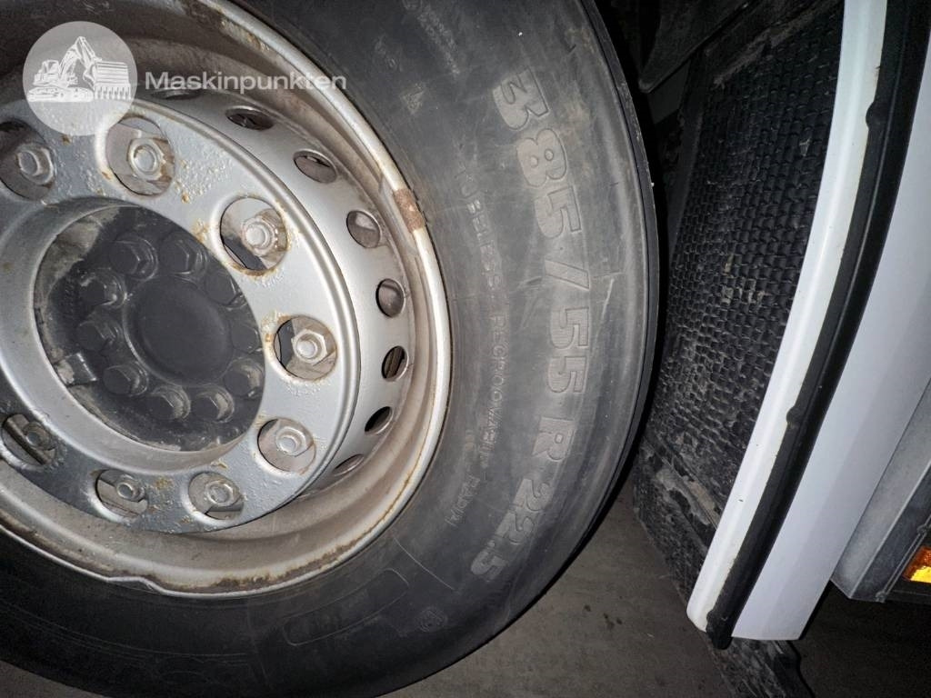 Kamion sa zatvorenim sandukom Mercedes-Benz Actros 2545: slika 34
