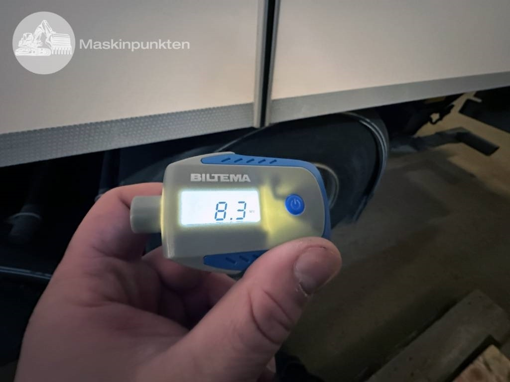 Kamion sa zatvorenim sandukom Mercedes-Benz Actros 2545: slika 37