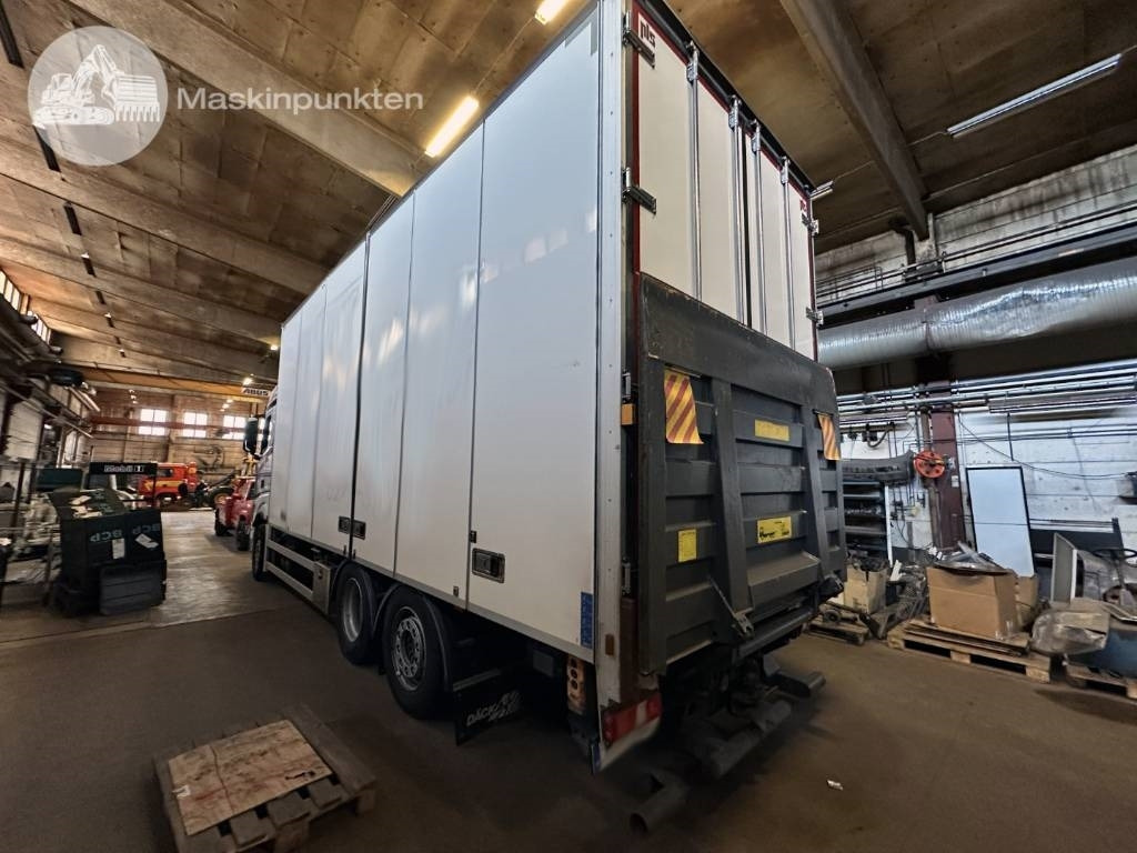 Kamion sa zatvorenim sandukom Mercedes-Benz Actros 2545: slika 6