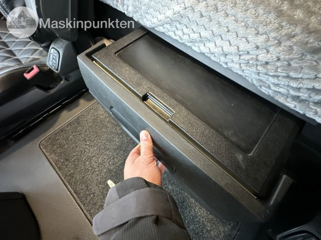 Šticar Mercedes-Benz Arocs 2858 timmerbil med kran: slika 31 Šticar Mercedes-Benz Arocs 2858 timmerbil med kran: slika 31