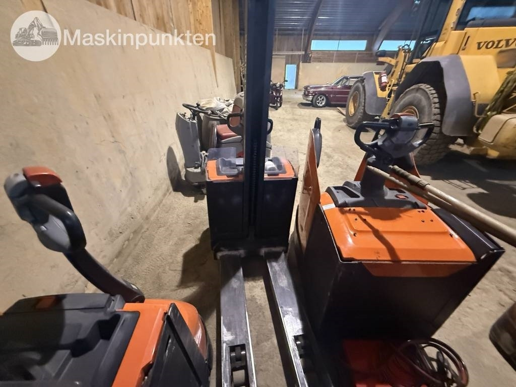 Toyota BT SWE 80 L - Električni viljuškar: slika 5 Toyota BT SWE 80 L - Električni viljuškar: slika 5