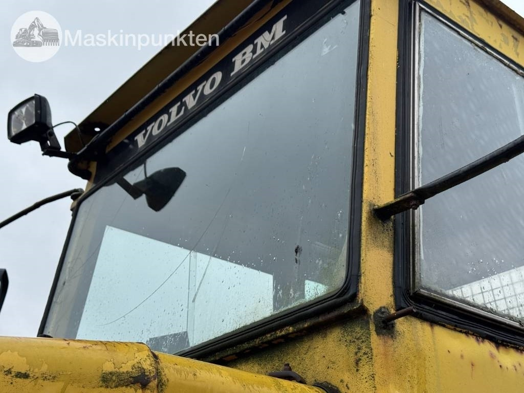 Zglobni kiper Volvo BM A 20: slika 44