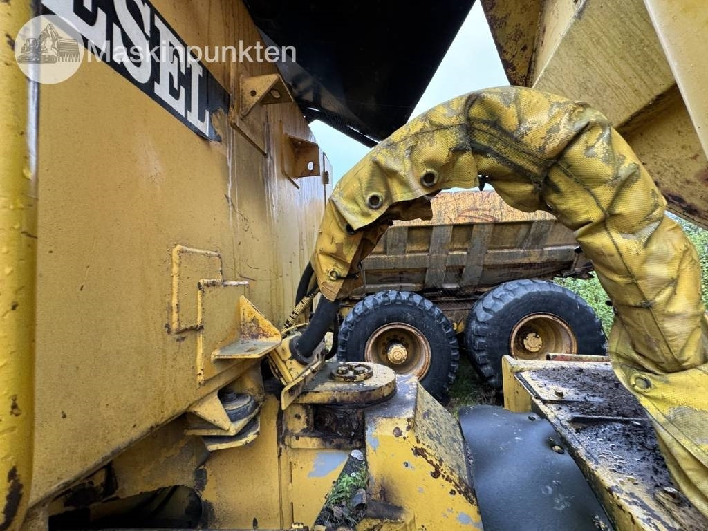 Zglobni kiper Volvo BM A 20: slika 15