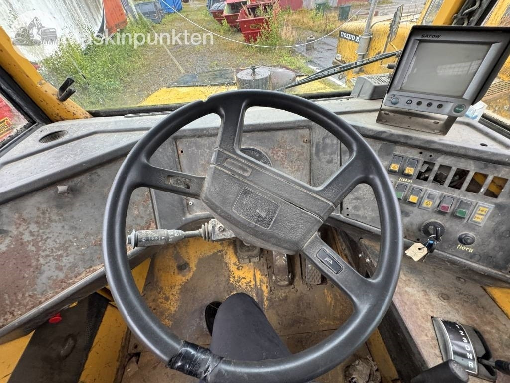 Zglobni kiper Volvo BM A 20: slika 49