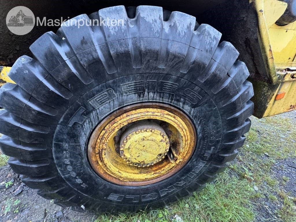 Zglobni kiper Volvo BM A 20: slika 41