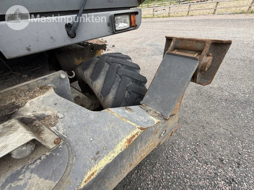 Bager točkaš Volvo EW 140 C: slika 28 Bager točkaš Volvo EW 140 C: slika 28