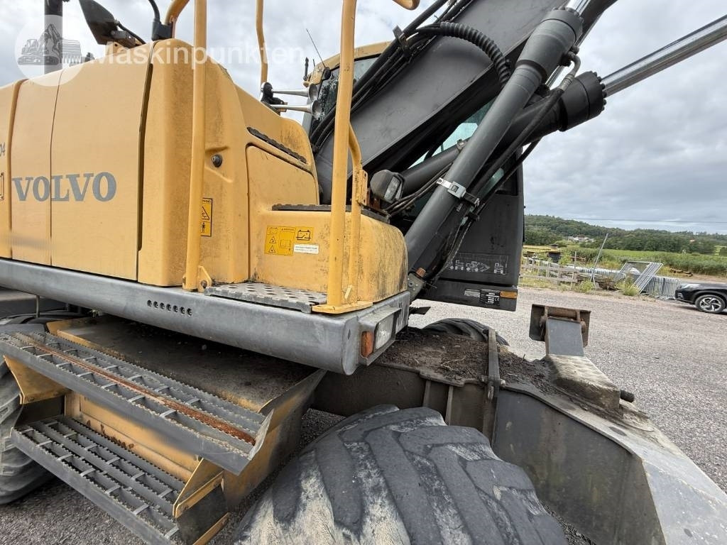 Bager točkaš Volvo EW 140 C: slika 35 Bager točkaš Volvo EW 140 C: slika 35