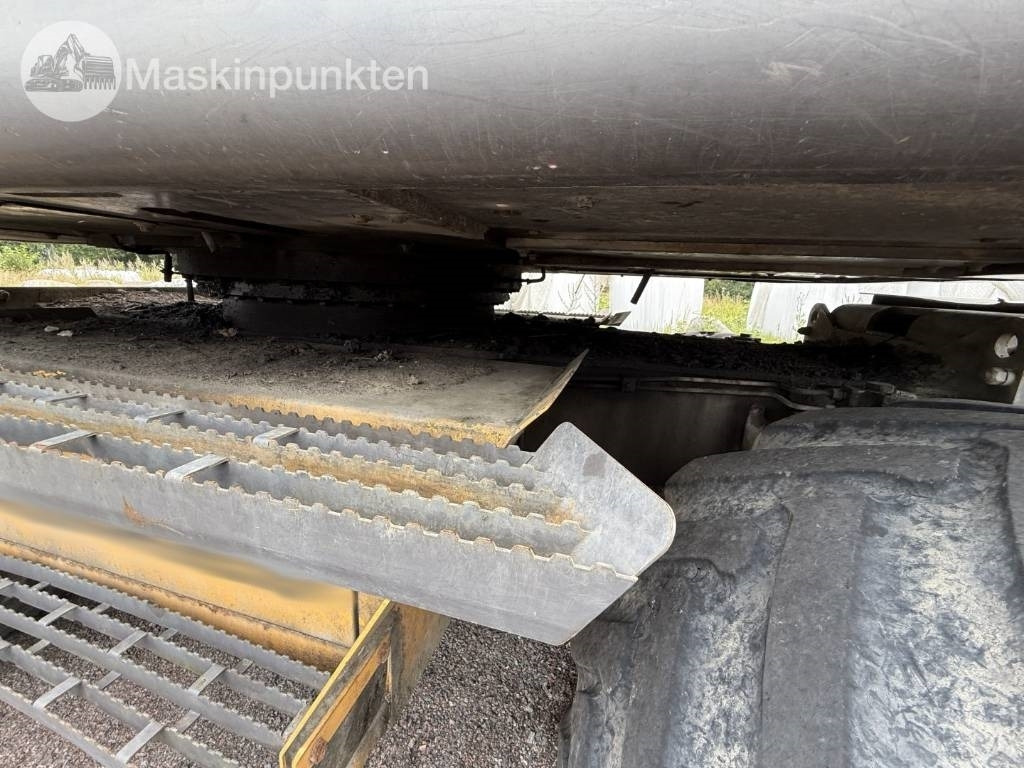 Bager točkaš Volvo EW 140 C: slika 44 Bager točkaš Volvo EW 140 C: slika 44