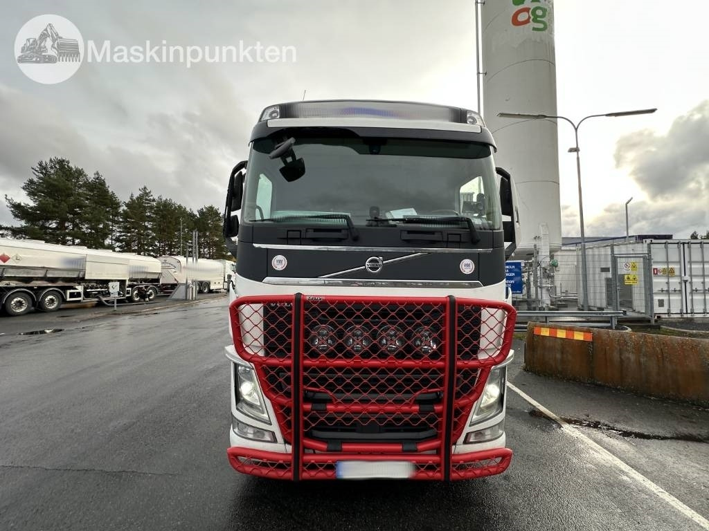 Volvo FH 500 - Kamion sa zatvorenim sandukom: slika 2 Volvo FH 500 - Kamion sa zatvorenim sandukom: slika 2