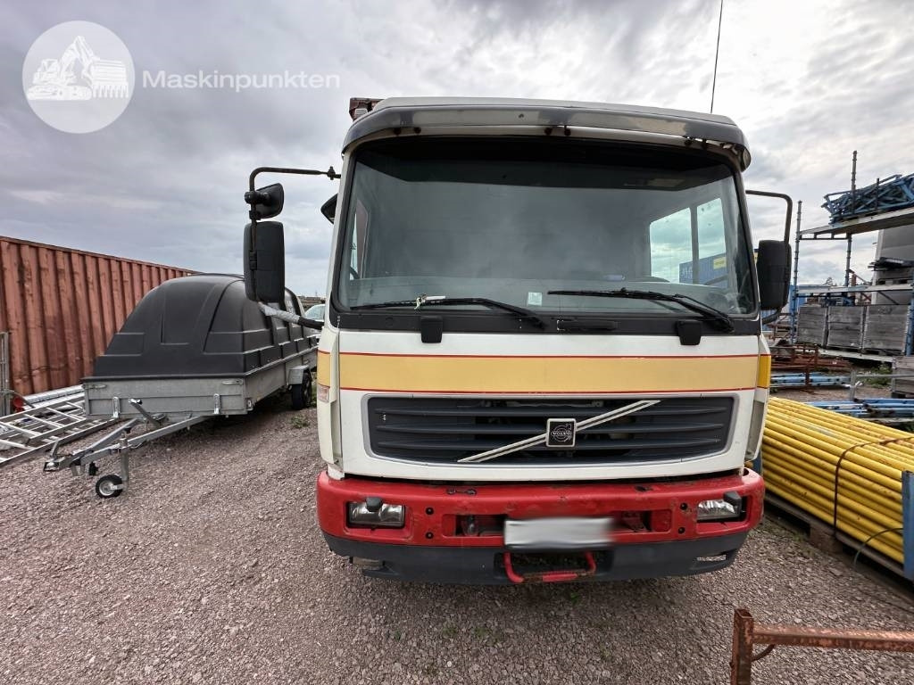 Volvo FL 6  - Kamion sa zatvorenim sandukom: slika 2 Volvo FL 6  - Kamion sa zatvorenim sandukom: slika 2