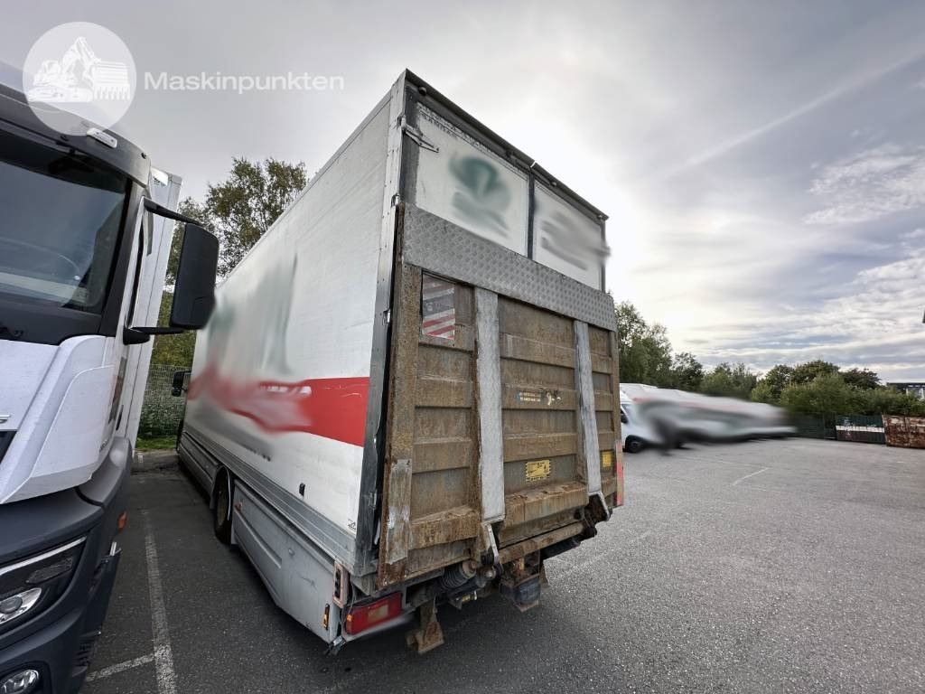 Lizing Volvo FM 9 300  Volvo FM 9 300: slika 6