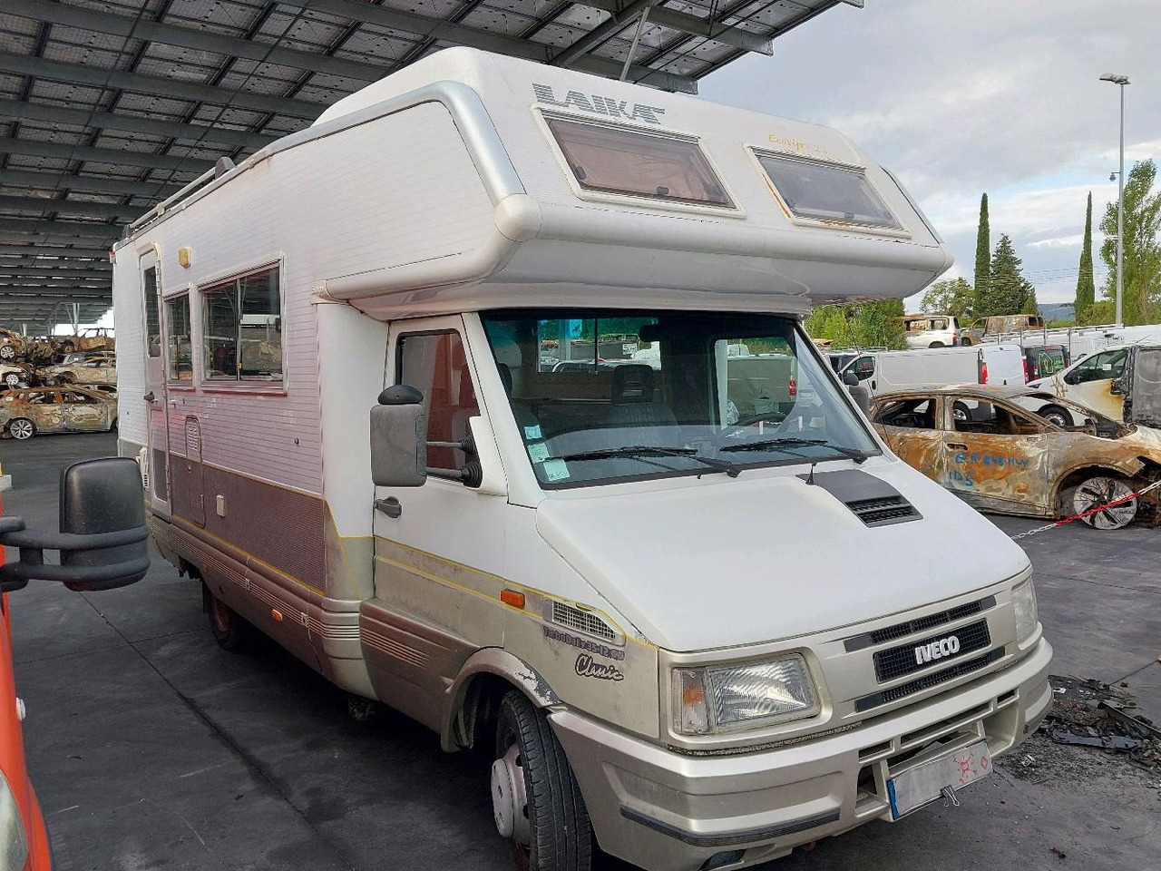 IVECO LAIKA 35.12 CAMPING 122 - Alkoven kamper: slika 2 IVECO LAIKA 35.12 CAMPING 122 - Alkoven kamper: slika 2
