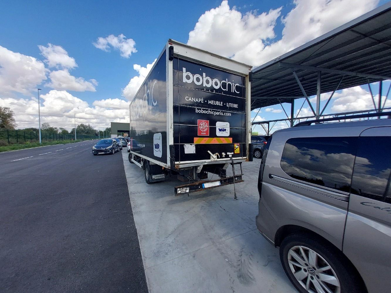 IVECO PORTEUR 65C14N - Dostavno vozilo sa zatvorenim sandukom: slika 5 IVECO PORTEUR 65C14N - Dostavno vozilo sa zatvorenim sandukom: slika 5