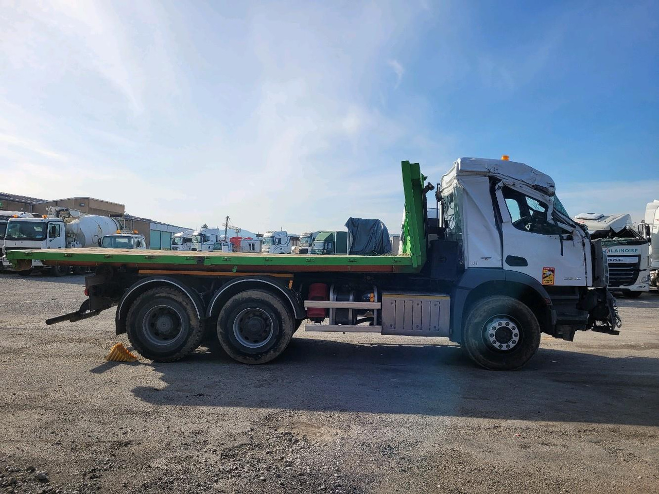 MERCEDES AROCS 2640 6X4 - Kamion sa tovarnim sandukom: slika 3 MERCEDES AROCS 2640 6X4 - Kamion sa tovarnim sandukom: slika 3