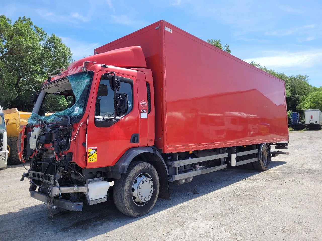 Kamion sa zatvorenim sandukom RENAULT D19 WIDE: slika 9