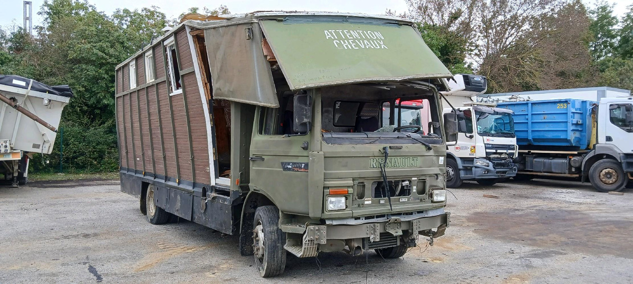 RENAULT M180 PORTEUR BETAILLERE - Kamion za prevoz konja: slika 1 RENAULT M180 PORTEUR BETAILLERE - Kamion za prevoz konja: slika 1